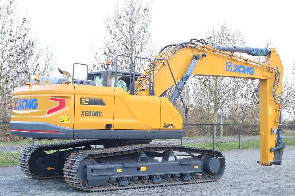 XCMG XE300E | CE | CUMMINS STAGE V | HAMMER / SHEAR