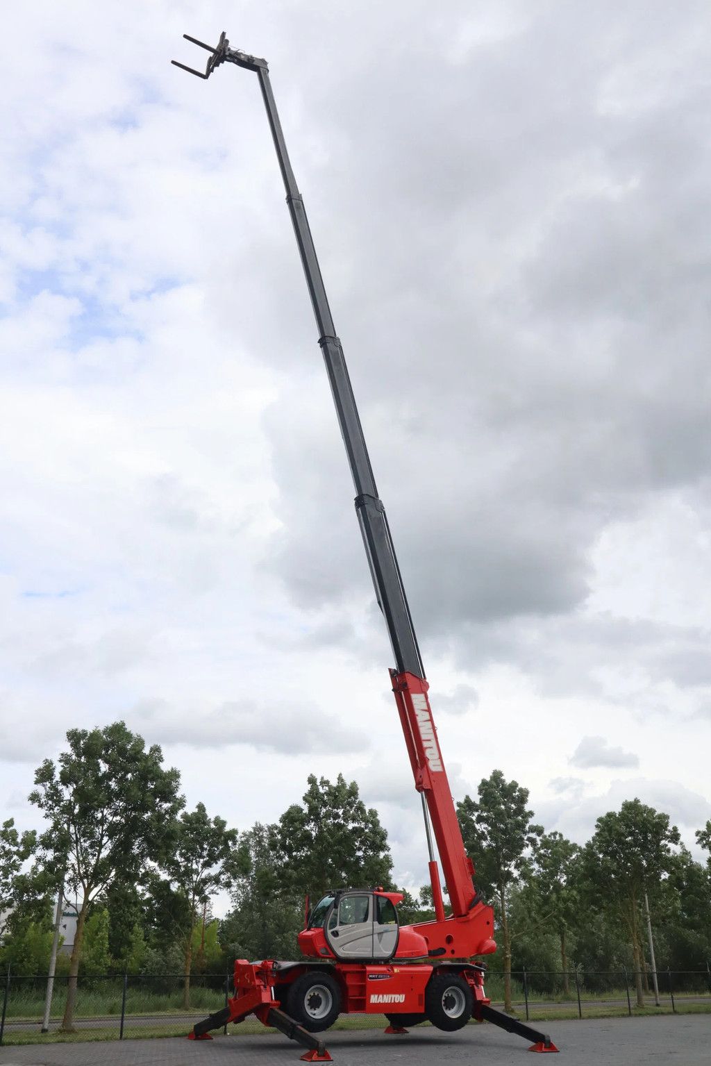 Manitou MRT3255 + | HYDR. FORKS | REMOTE CONTROL