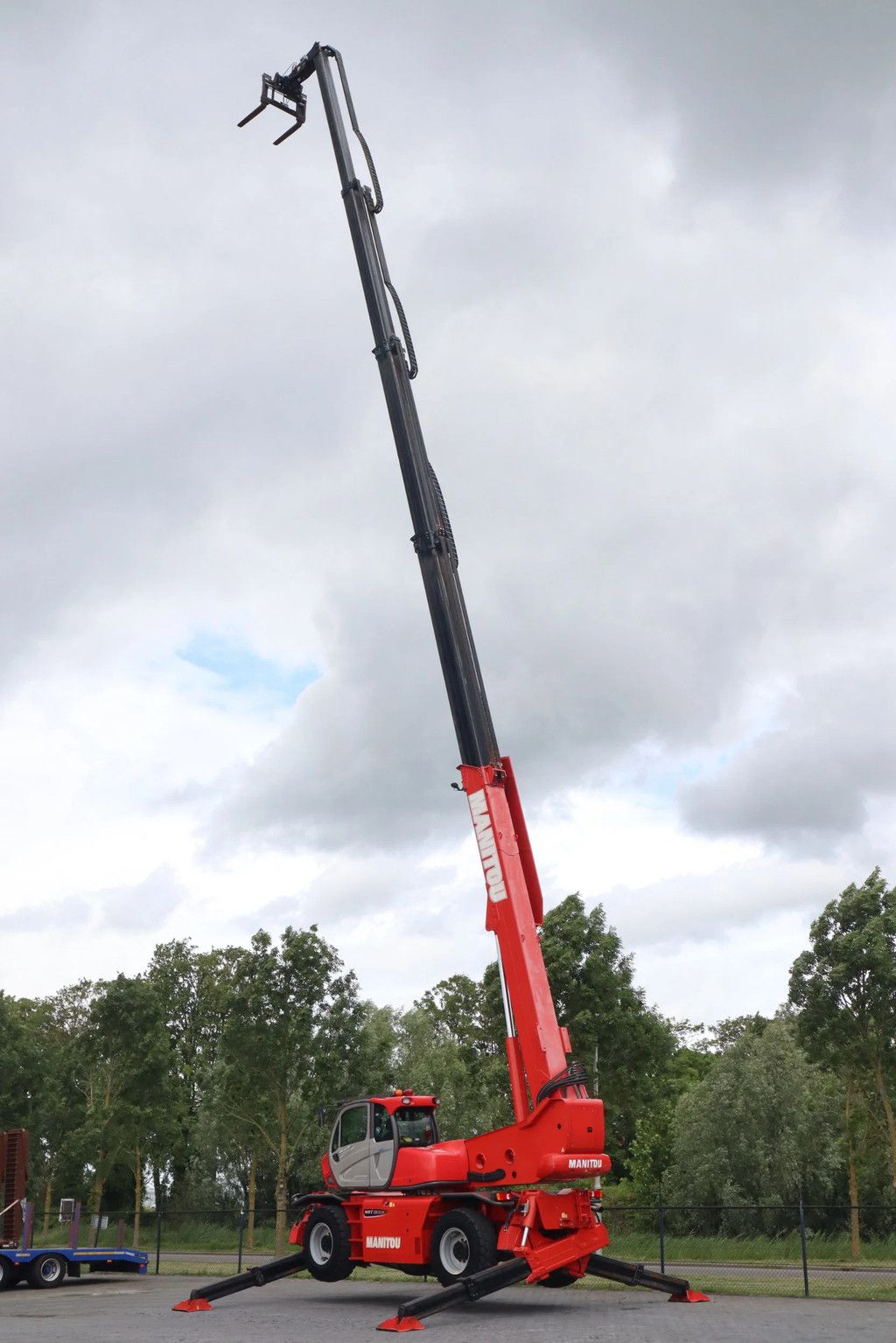 Manitou MRT3255 + | HYDR. FORKS | REMOTE CONTROL