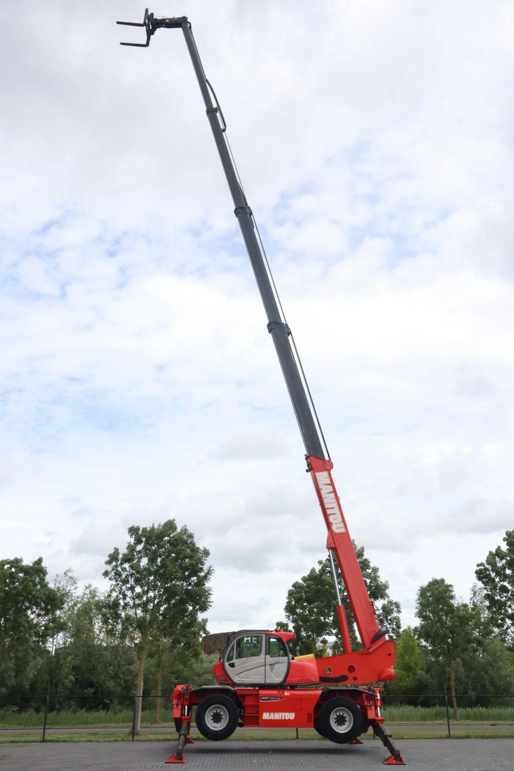 Manitou MRT3255 + | HYDR. FORKS | REMOTE CONTROL