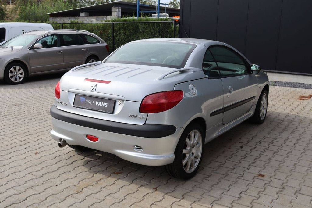 Pkw Peugeot 206CC Benzin 109 PS 2002