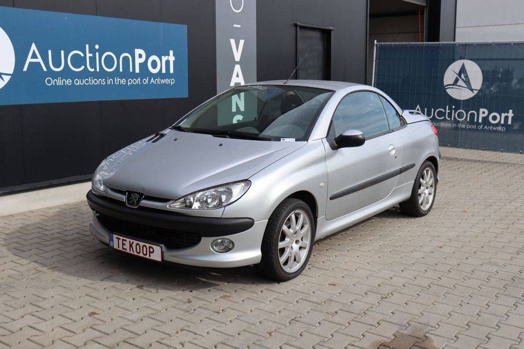 Pkw Peugeot 206CC Benzin 109 PS 2002