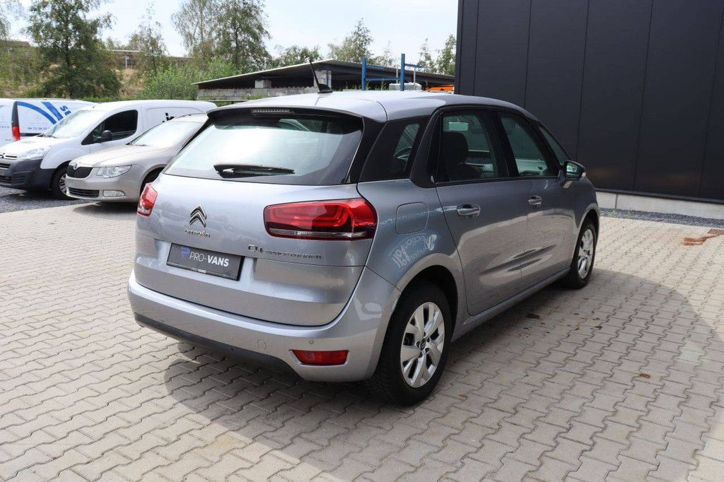 Pkw Citroen C4 Spacetourer Benzin 131 PS 2020