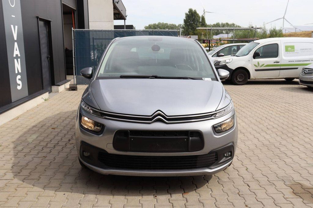 Pkw Citroen C4 Spacetourer Benzin 131 PS 2020