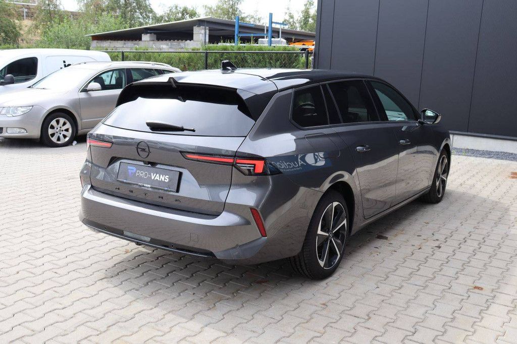 Passenger car Opel Astra Sports Tourer Petrol 131hp 2025