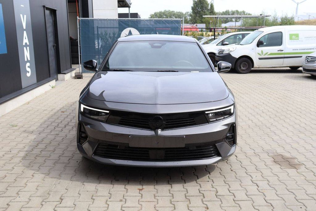 Passenger car Opel Astra Sports Tourer Petrol 131hp 2025