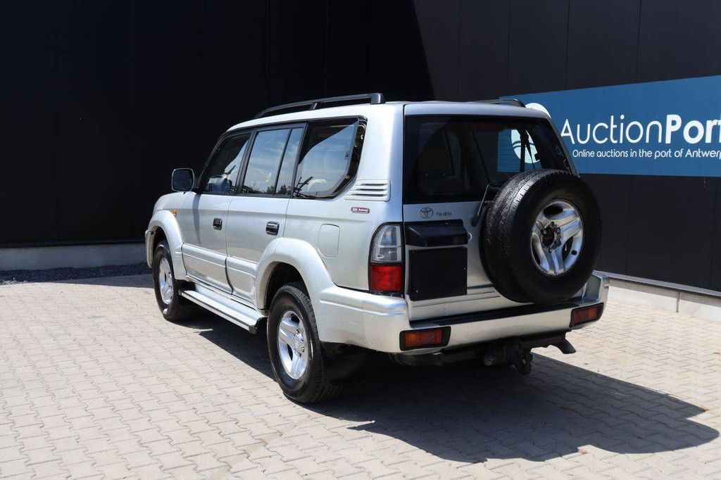 SUV Toyota Landcruiser Diesel 163 PS 2001 (Marge)