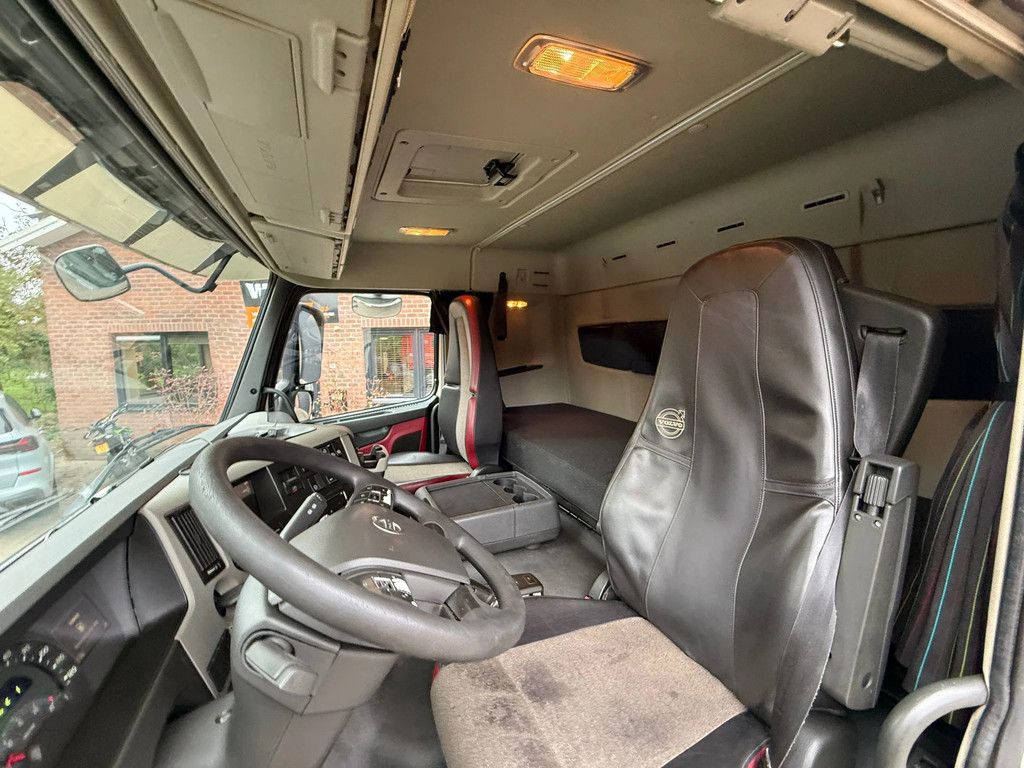 Volvo FM 330 4X2 NL Truck