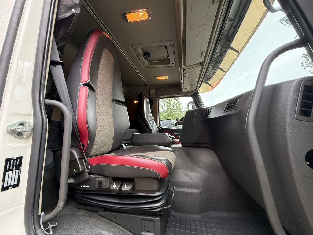 Volvo FM 330 4X2 NL Truck