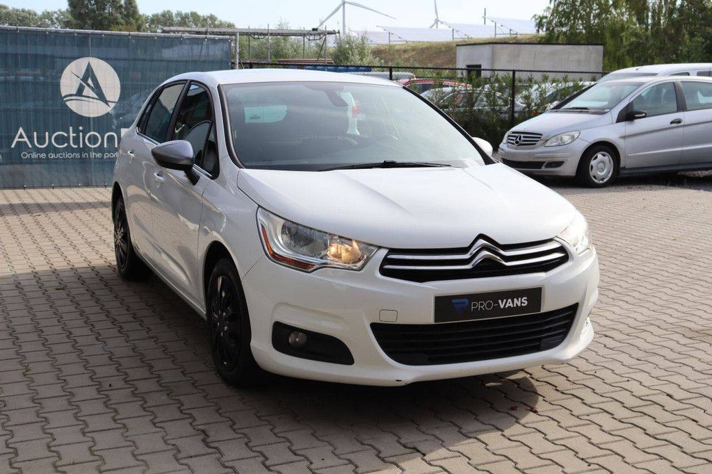 Pkw Citroën C4 Schrägheck Diesel 92 PS