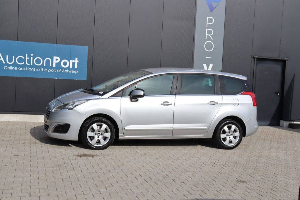 Peugeot 5008 Schrägheck Kombi Diesel 120 PS