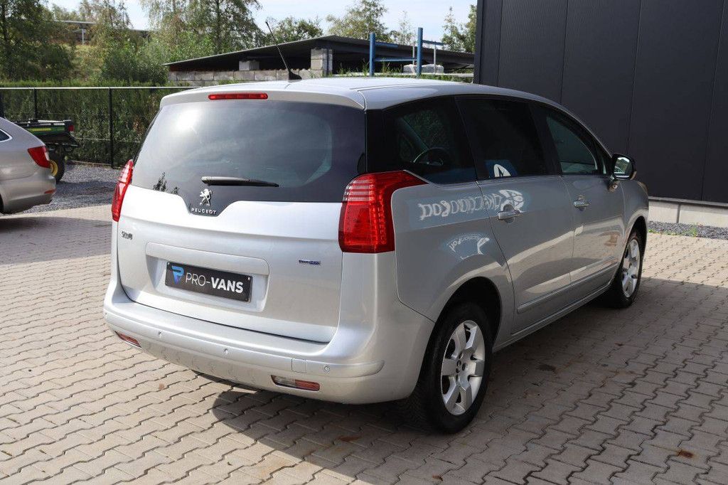 Peugeot 5008 Schrägheck Kombi Diesel 120 PS