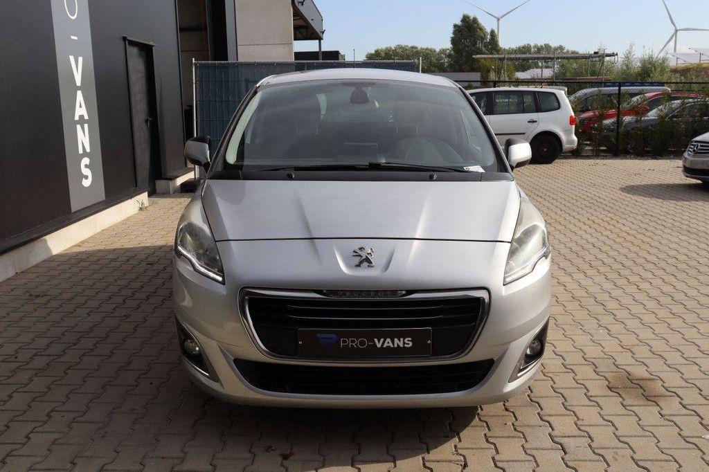 Peugeot 5008 Schrägheck Kombi Diesel 120 PS