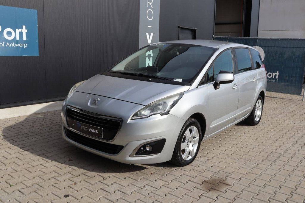 Peugeot 5008 Schrägheck Kombi Diesel 120 PS