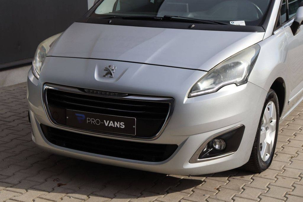 Peugeot 5008 Schrägheck Kombi Diesel 120 PS