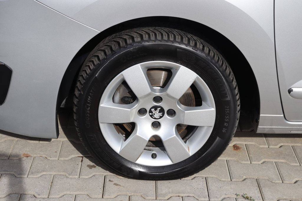 Peugeot 5008 Schrägheck Kombi Diesel 120 PS