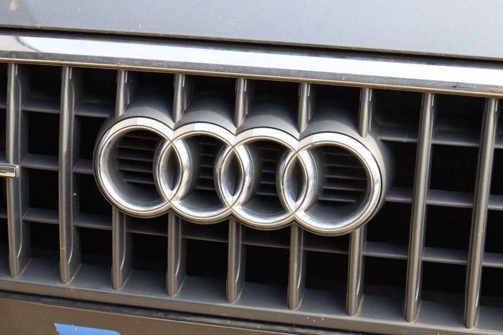 SUV Audi Q3 Benzin 170 PS 2012