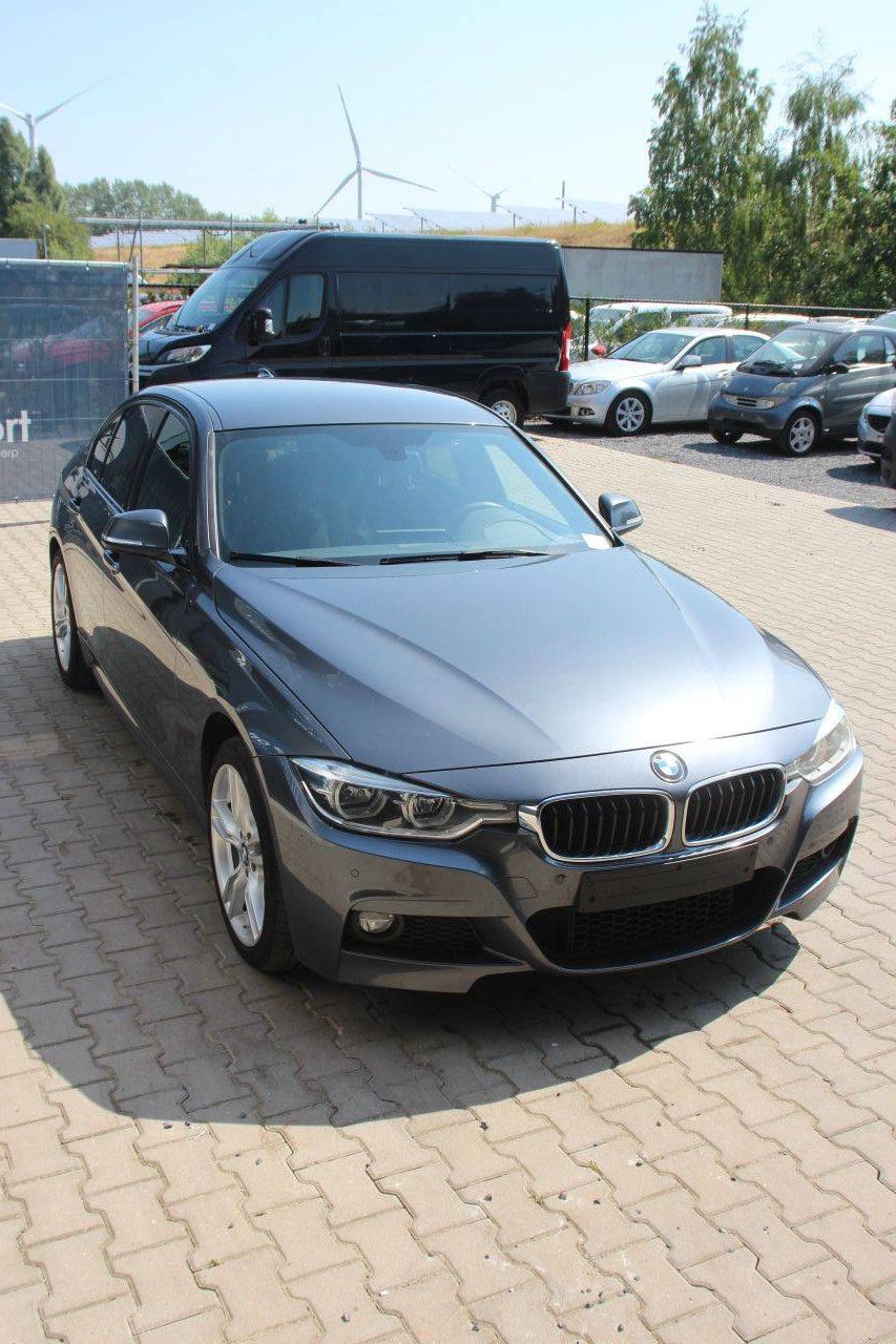 Passenger car BMW 330e Hybrid 183hp (Margin)
