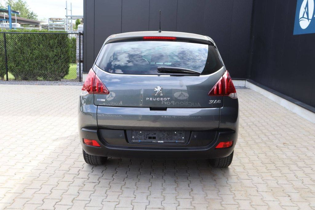 Pkw Peugeot 3008 Benzin 130 PS 2016 (Margin)