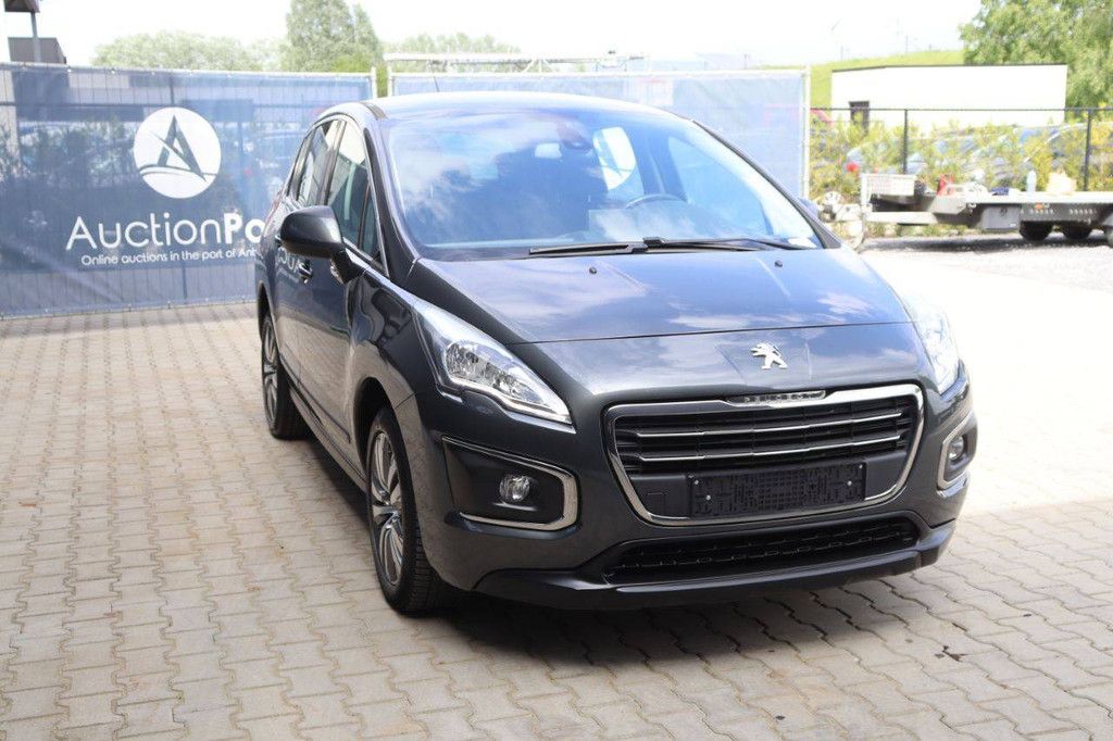 Pkw Peugeot 3008 Benzin 130 PS 2016 (Margin)