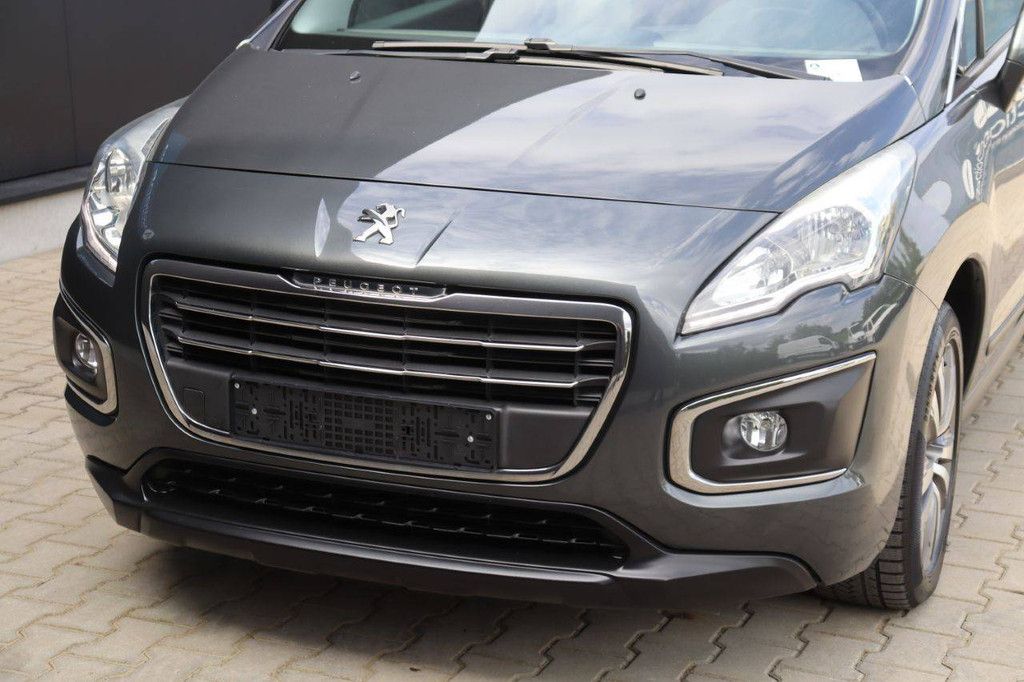 Pkw Peugeot 3008 Benzin 130 PS 2016 (Margin)