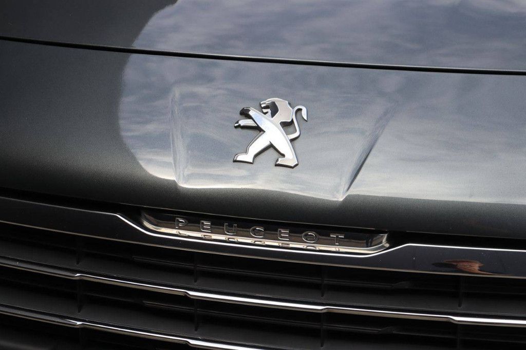 Pkw Peugeot 3008 Benzin 130 PS 2016 (Margin)