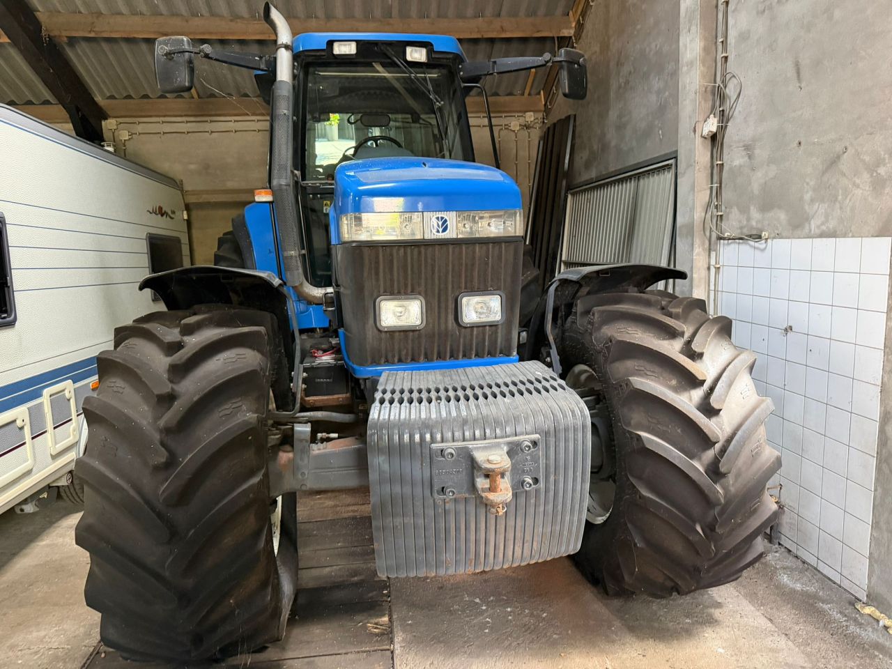 Komt binnen! New Holland 8770A