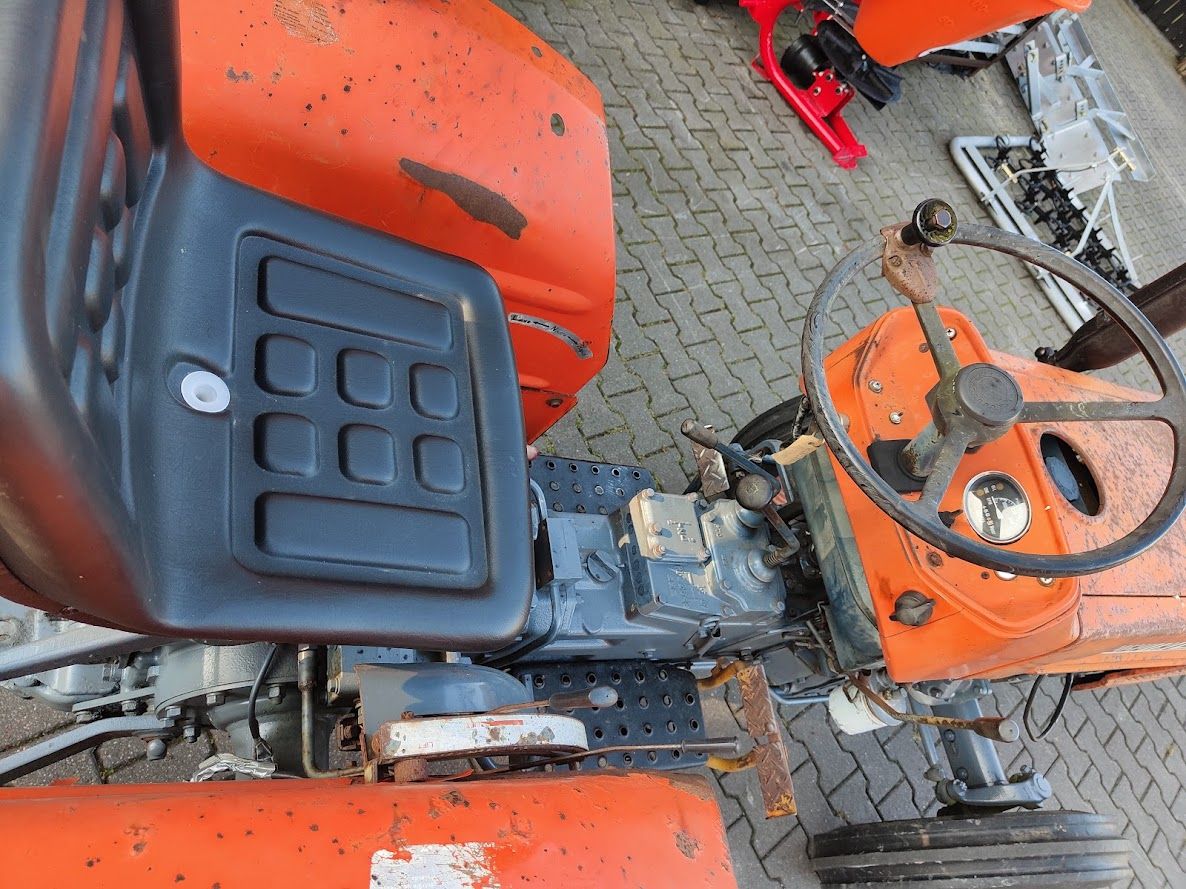 Kubota L245