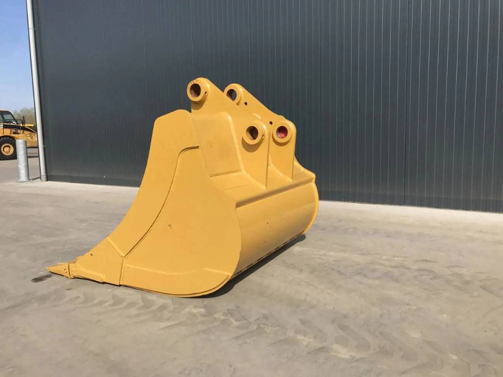 CAT 326GC
