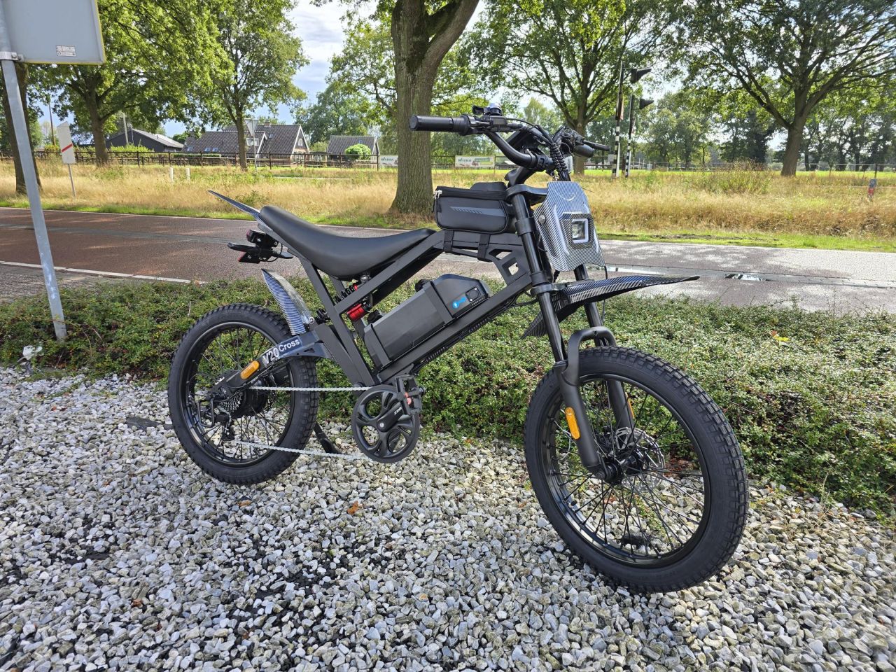 QM V20 Cross Skinnybike – Zwart – Full Option Ebike Fatbike
