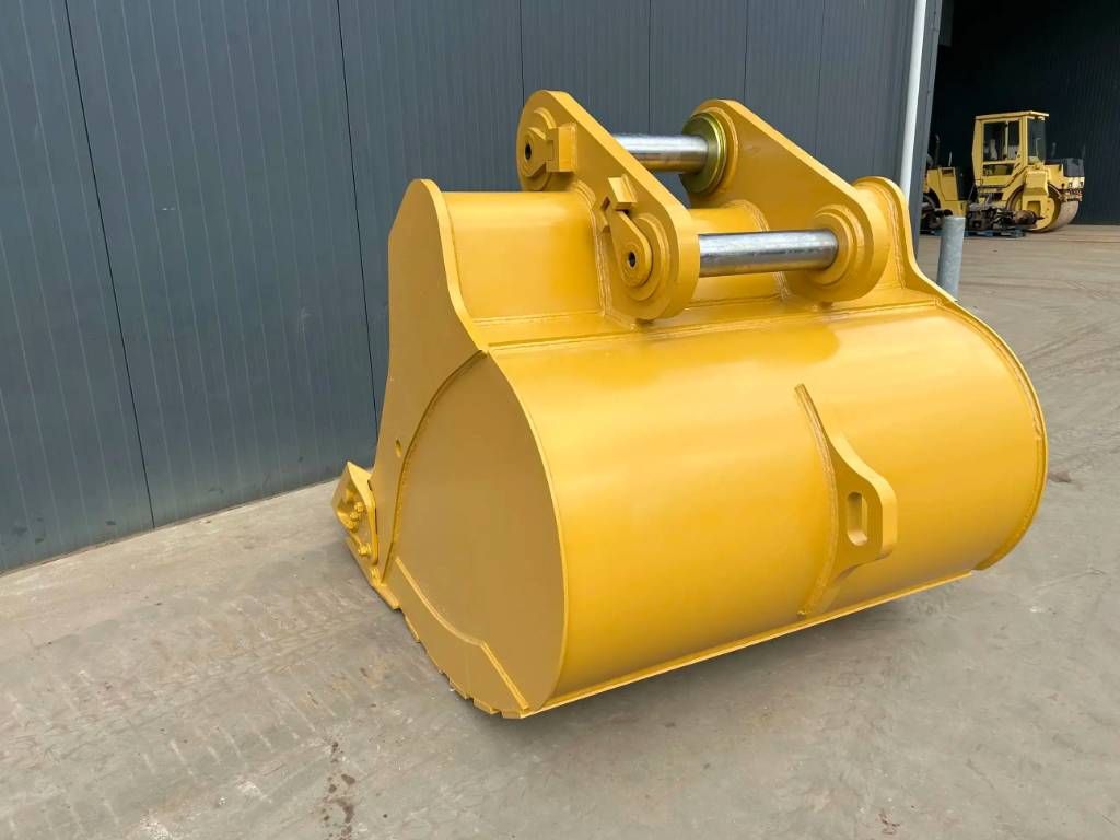 CAT 349D2 - TB