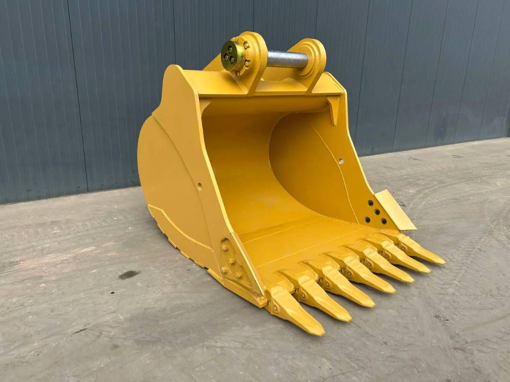 CAT 349D2 - UB