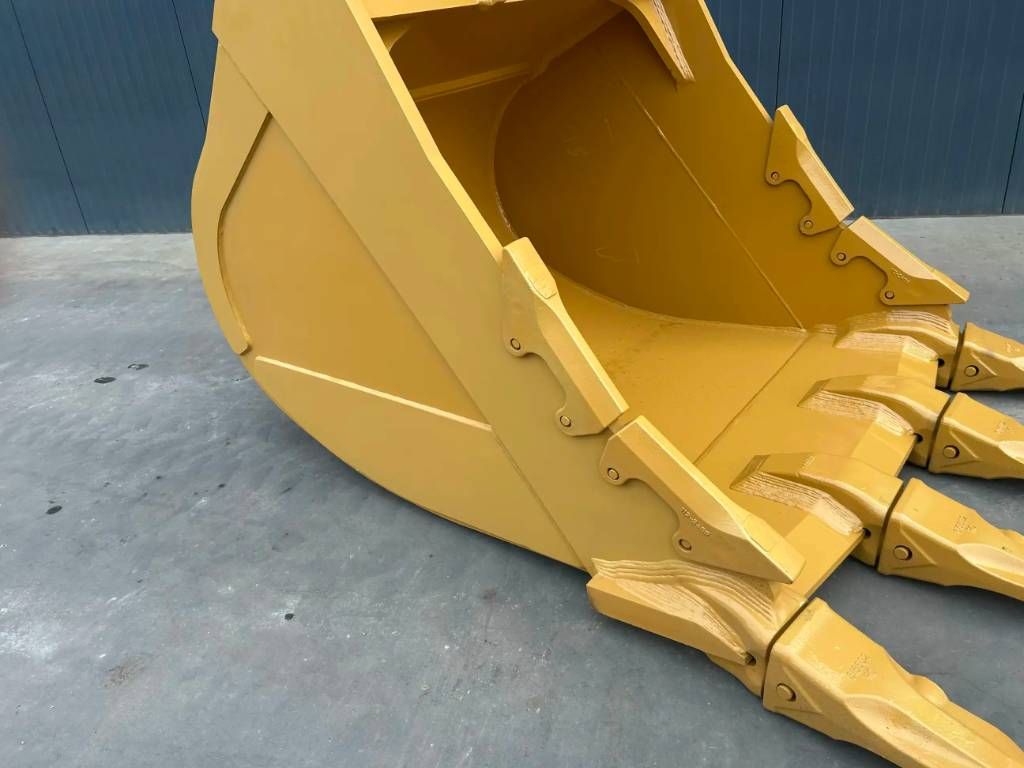CAT 350 - TB Rock Bucket