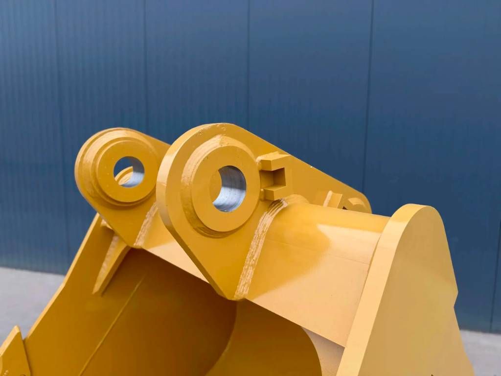 CAT 352F - UB Rock Bucket