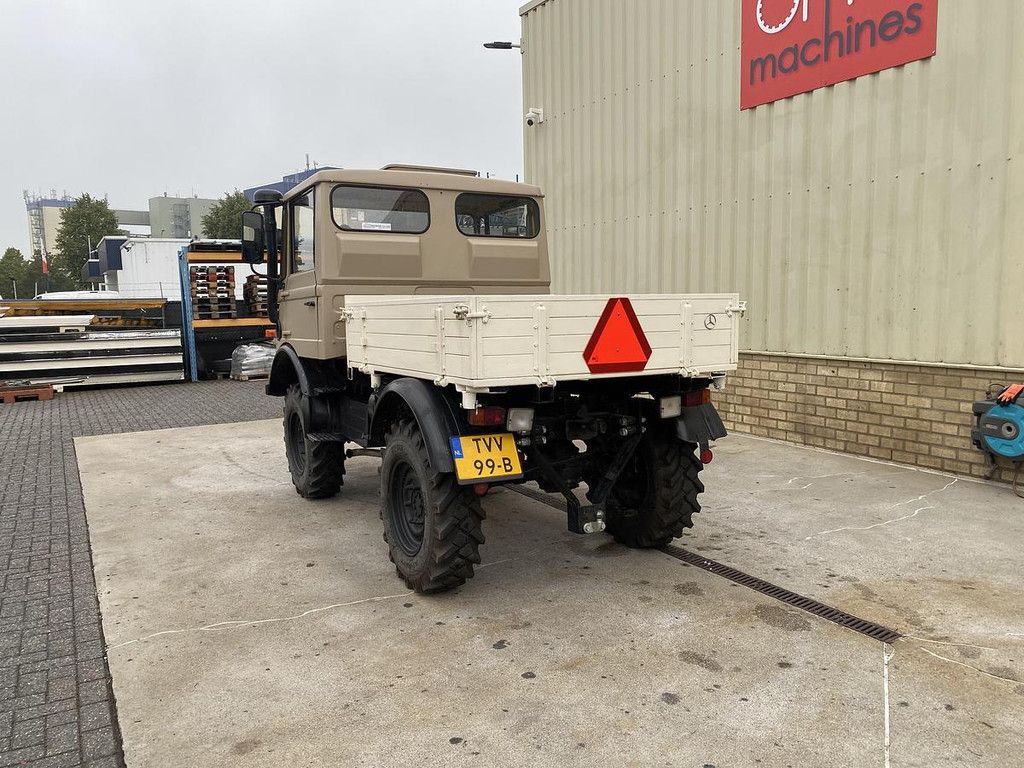 1991 Mercedes-Benz Unimog 407