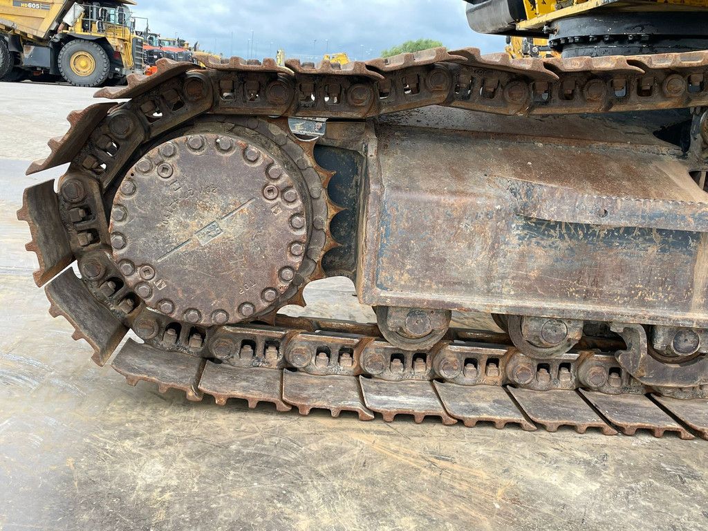 Komatsu PC240NLC-10