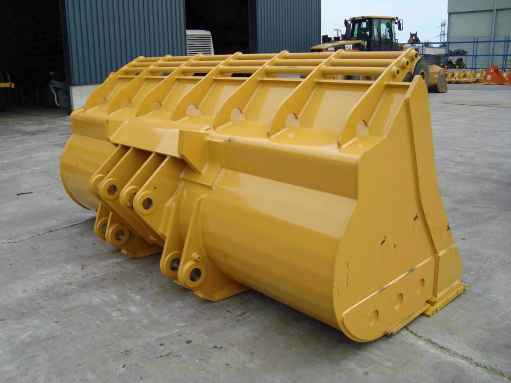 CAT 980