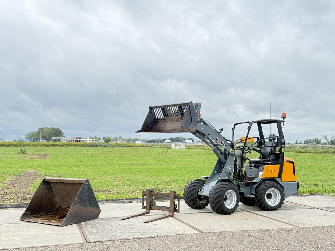 Giant D337T HD