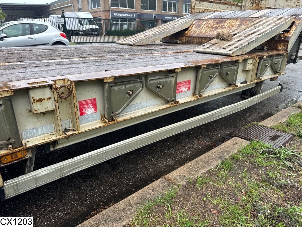 Kaiser Lowbed 57,000 kg, steering axle
