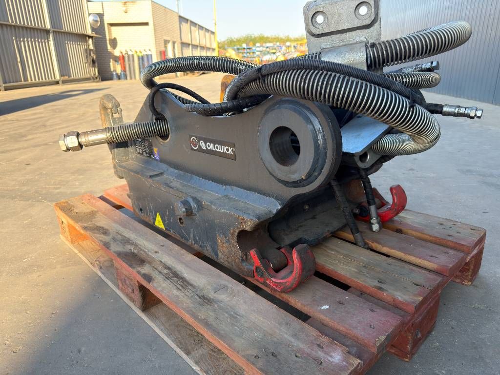 OilQuick OQ70/55 - ZX210 / ZX220 / ZX225 - DEMO