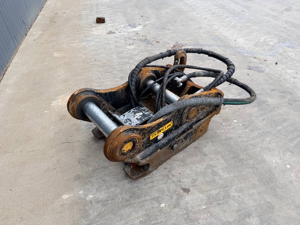 OilQuick OQ80 - 329D / 329E / 330F / 330