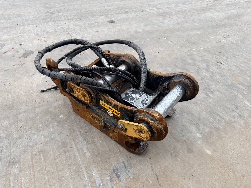 OilQuick OQ80 - 329D / 329E / 330F / 330