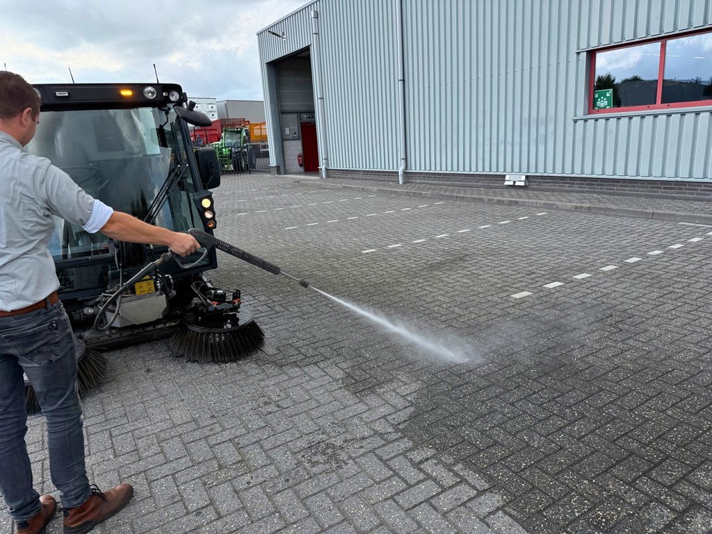 Schmidt Compact 200 Sweeper/Veegmachine