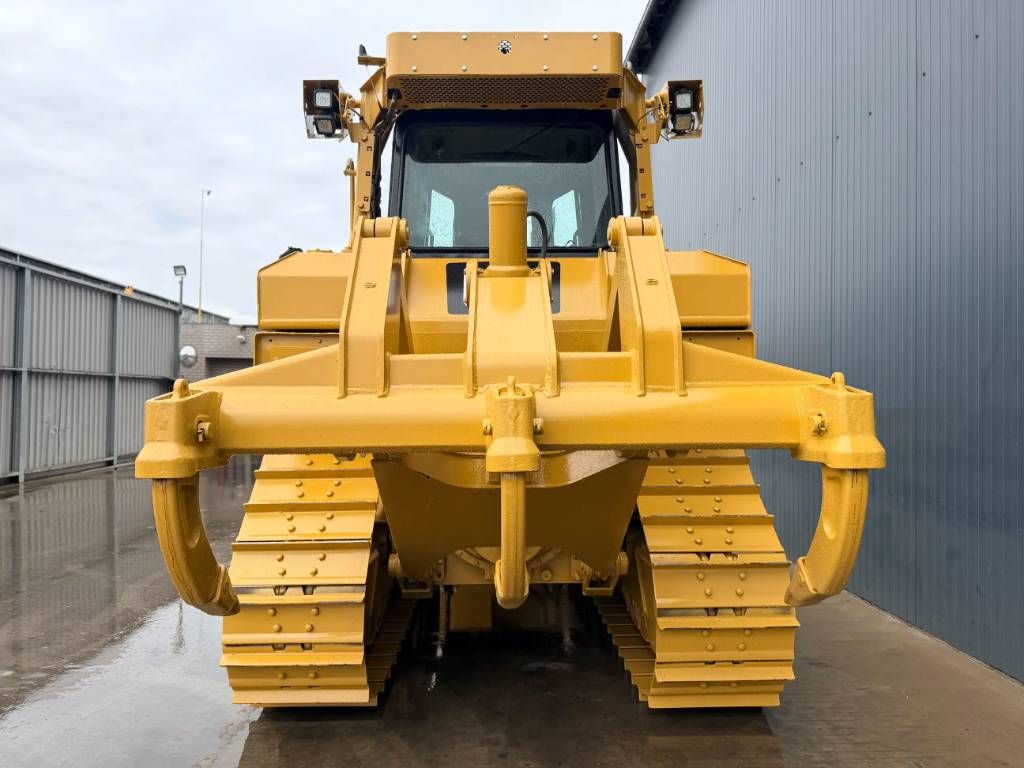 CAT D6T XL