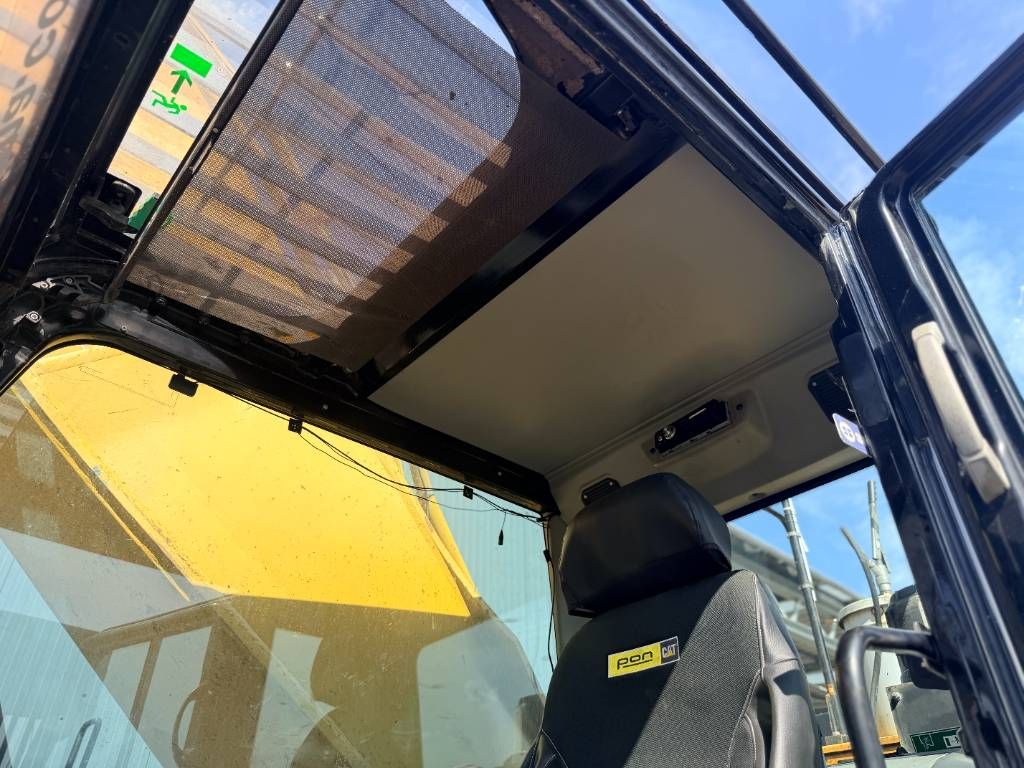 CAT 374D L