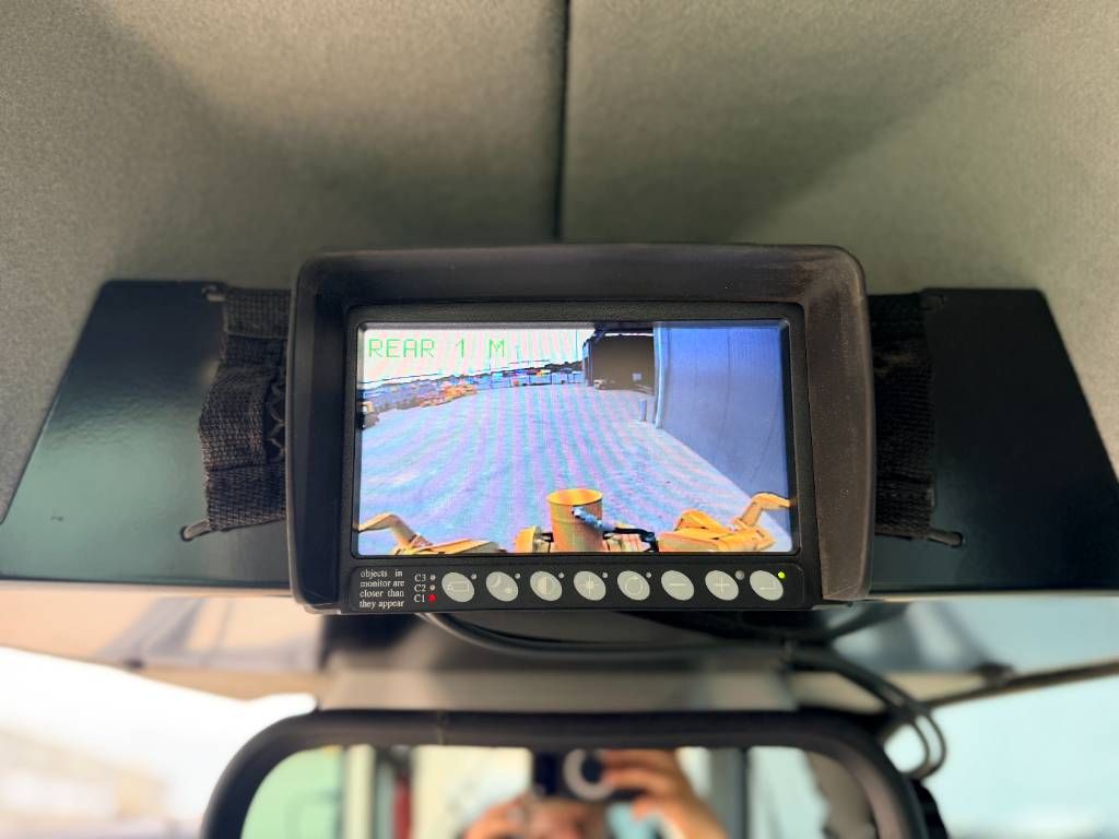 CAT 140M3