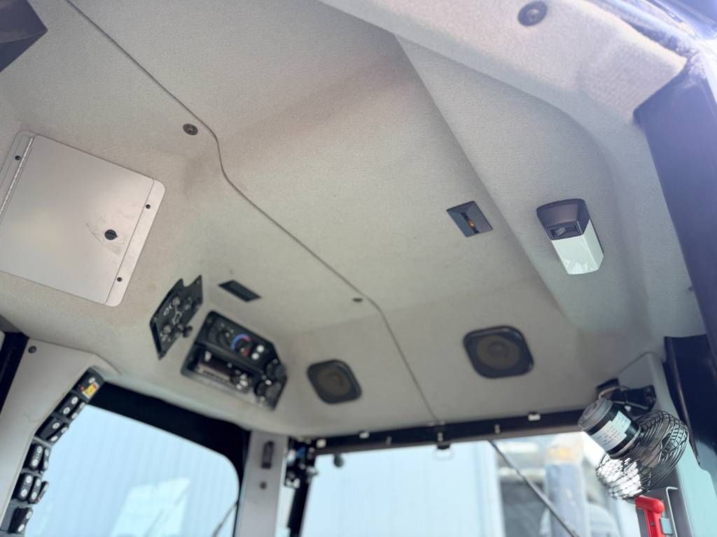 CAT 140M3