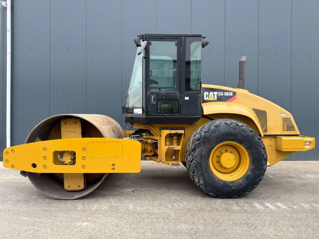 CAT CS563E