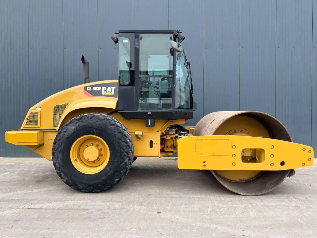 CAT CS563E