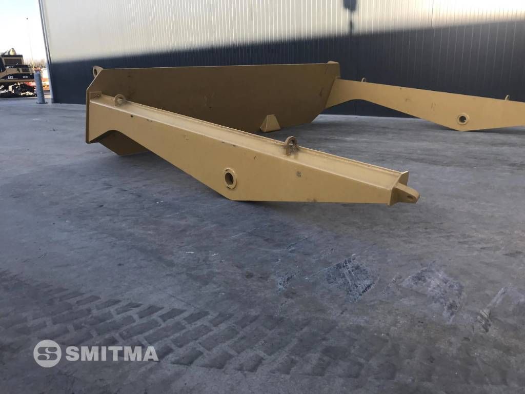 CAT 735C